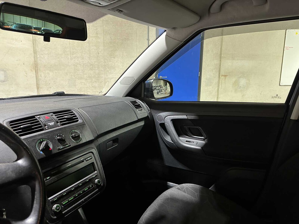 Skoda Fabia Kombi 1.2 TSI Tour 86PS 2012, 70-XVD-5