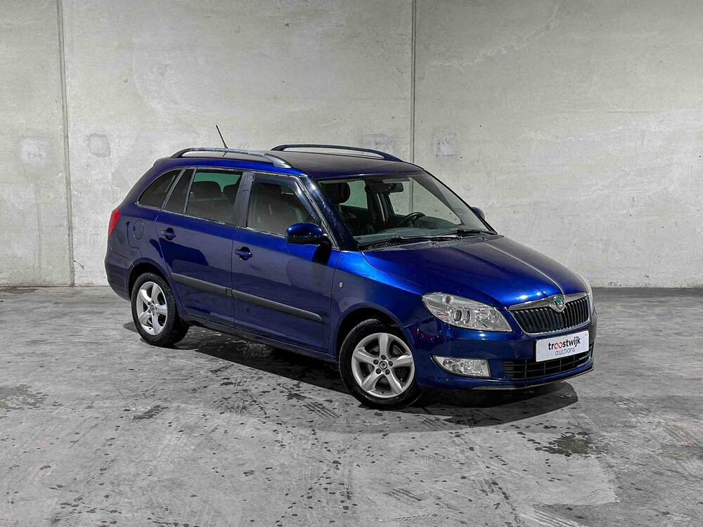 Skoda Fabia Kombi 1.2 TSI Tour 86PS 2012, 70-XVD-5