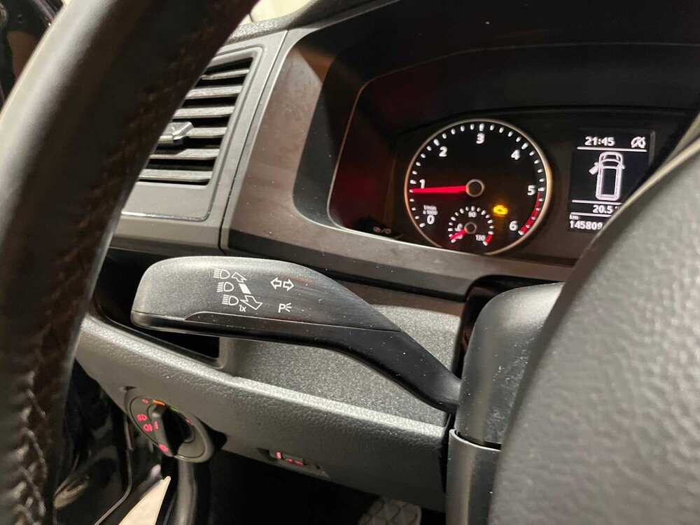 Volkswagen Transporter Multivan 2.0 TDI Comfortline (Automatic) 150hp 2017, HKV-88-H