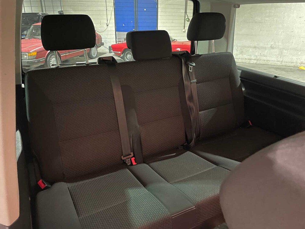 Volkswagen Transporter Multivan 2.0 TDI Comfortline (Automatic) 150hp 2017, HKV-88-H