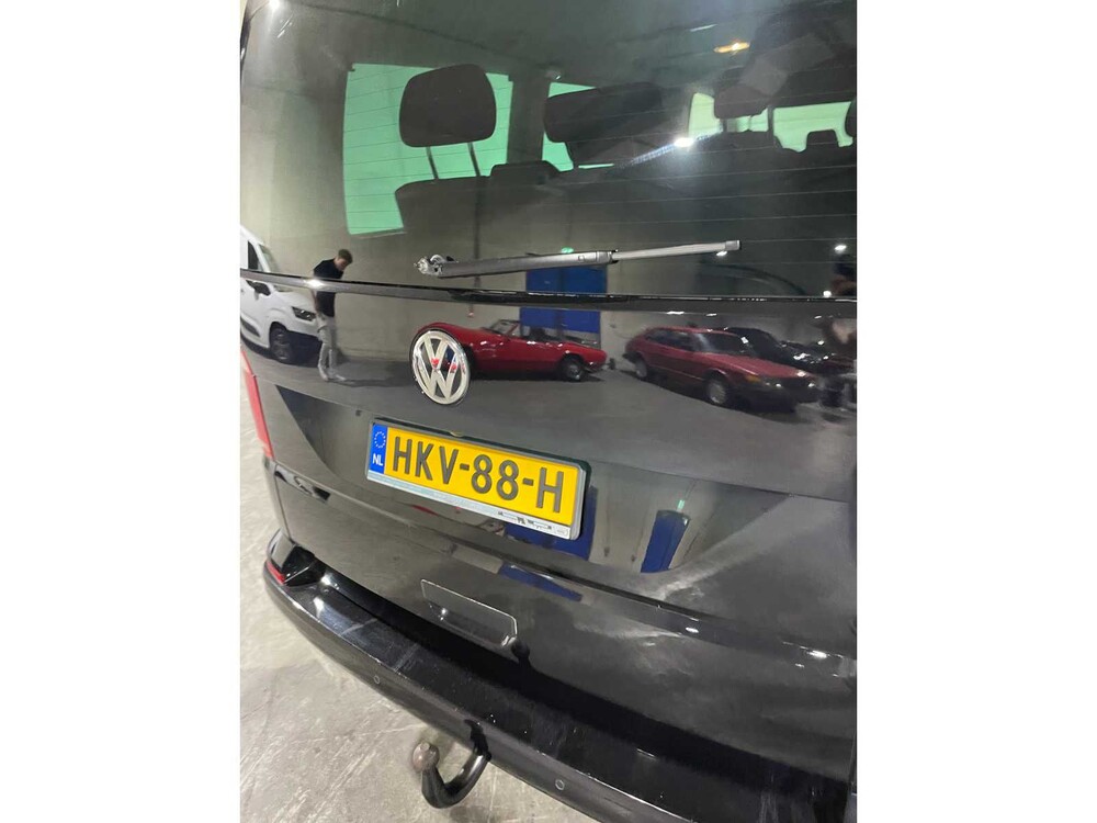 Volkswagen Transporter Multivan 2.0 TDI Comfortline (Automatic) 150hp 2017, HKV-88-H