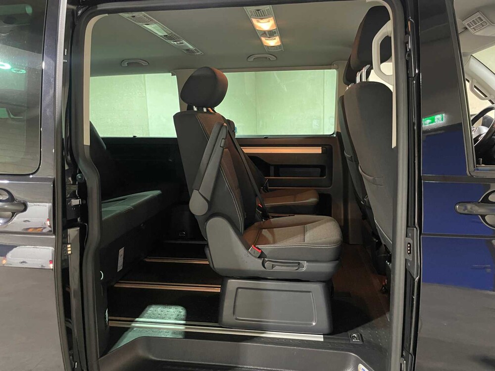 Volkswagen Transporter Multivan 2.0 TDI Comfortline (Automatic) 150hp 2017, HKV-88-H
