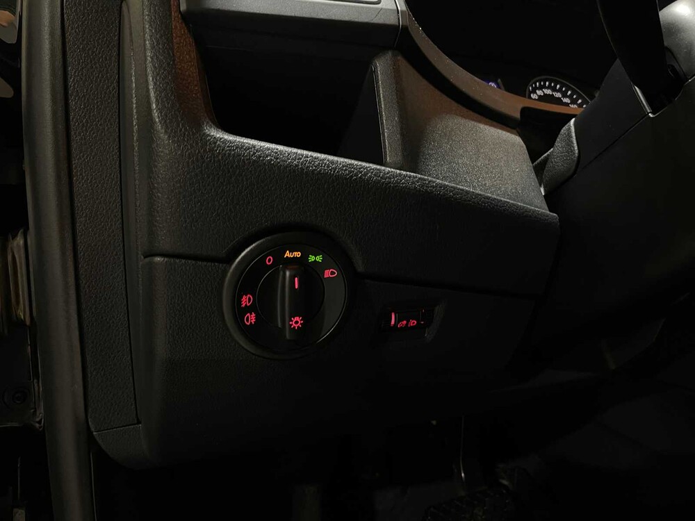 Volkswagen Transporter Multivan 2.0 TDI Comfortline (Automatic) 150hp 2017, HKV-88-H