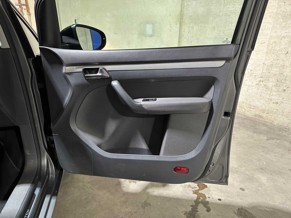 Volkswagen Touran 1.4 TSI Comfortline 7-pers 140PS 2013, 8-TGK-22