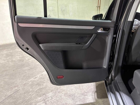 Volkswagen Touran 1.4 TSI Comfortline 7-pers 140hp 2013, 8-TGK-22