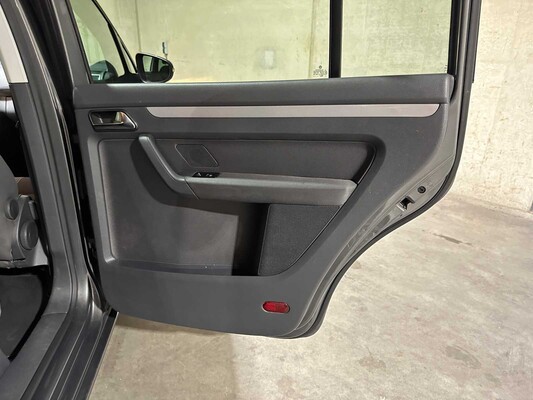 Volkswagen Touran 1.4 TSI Comfortline 7-pers 140hp 2013, 8-TGK-22