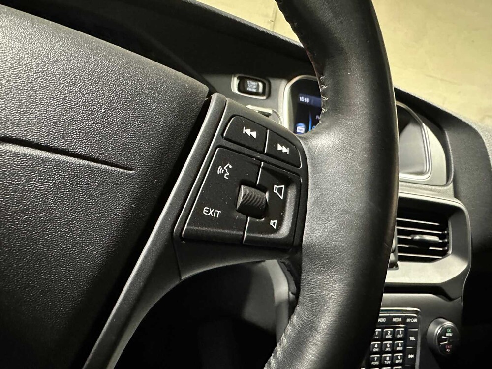 Volvo V40 1.6 T3 Kinetic 150PS 2012, 53-XVV-5