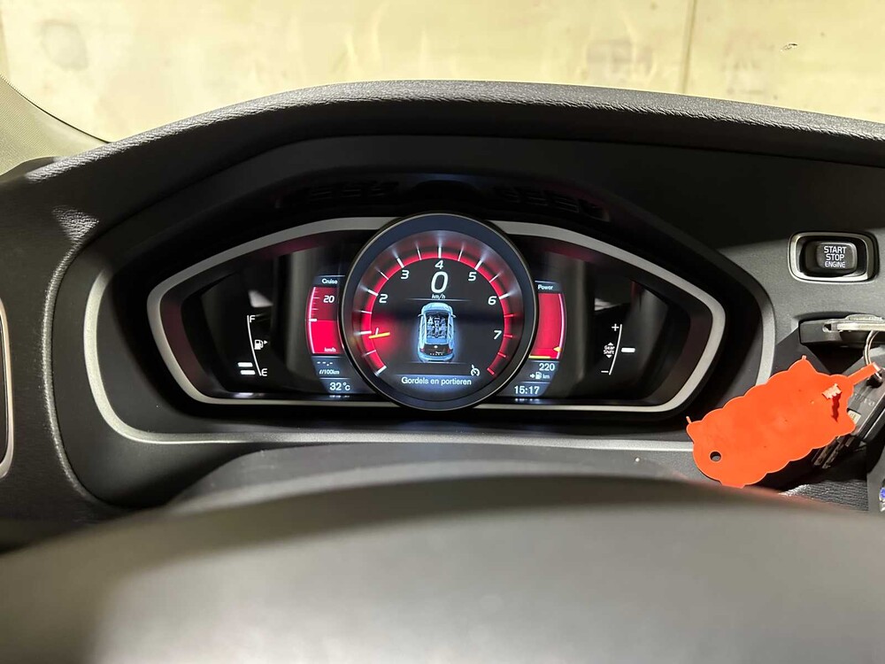 Volvo V40 1.6 T3 Kinetic 150PS 2012, 53-XVV-5