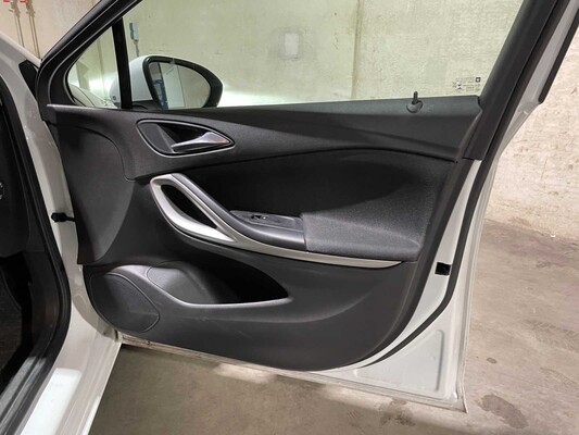 Opel Astra Sports Tourer 1.2 Edition 110hp 2021, K-203-LR