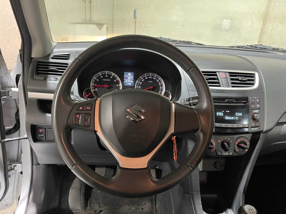 Suzuki Swift 1.2 Sommer EASSS 94PS 2012, 29-XNN-5