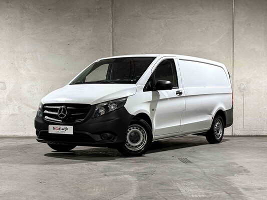 Passenger cars and commercial vehicles in Tiel