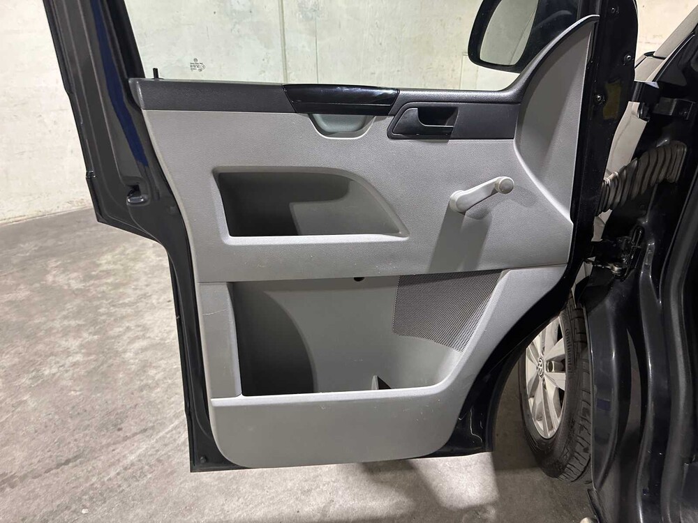 Volkswagen Transporter 2.0 TDI T800 L1H1 7J0 T5 Camper 114hp 2012 84kW, VJ-075-H