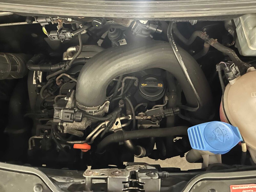 Volkswagen Transporter 2.0 TDI T800 L1H1 7J0 T5 Camper 114hp 2012 84kW, VJ-075-H