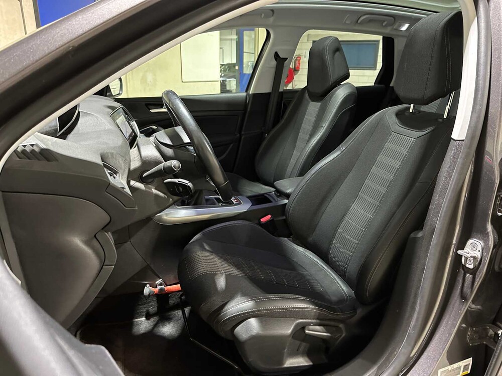 Peugeot 308 SW 1.2 PureTech Blue Lease Premium 131PS 2020, H-389-LH