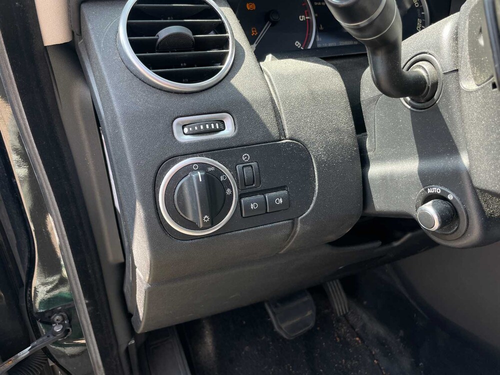 Land Rover Discovery 3.0 SDV6 HSE Luxus Edition 256PS 2015, HD-546-S