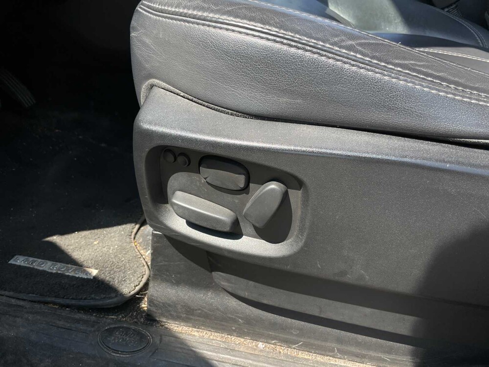 Land Rover Discovery 3.0 SDV6 HSE Luxus Edition 256PS 2015, HD-546-S