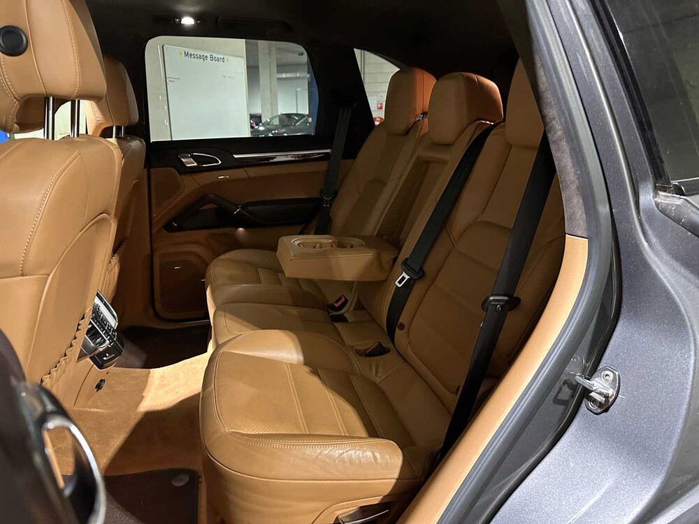 Porsche Cayenne GTS 4.8 V8 420pk 2013, P-551-BJ