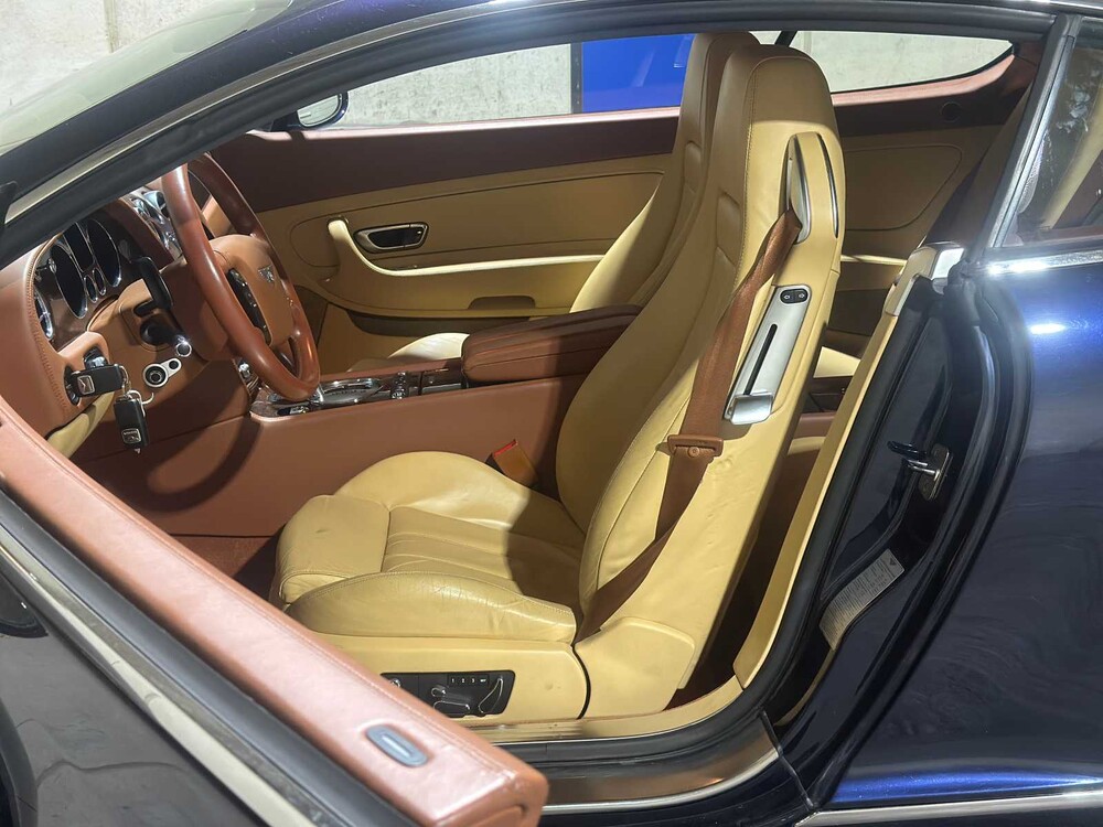Bentley Continental GT 6.0 W12 560pk 2004, NL-Kenteken Youngtimer