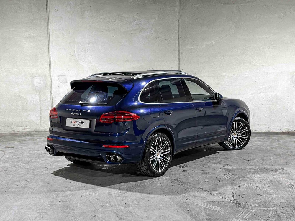 Porsche Cayenne S 3.6 V6 Sport Chrono 420pk 2014, NP-156-V