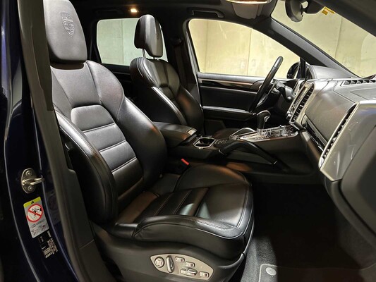 Porsche Cayenne S 3.6 V6 Sport Chrono 420PS 2014, NP-156-V