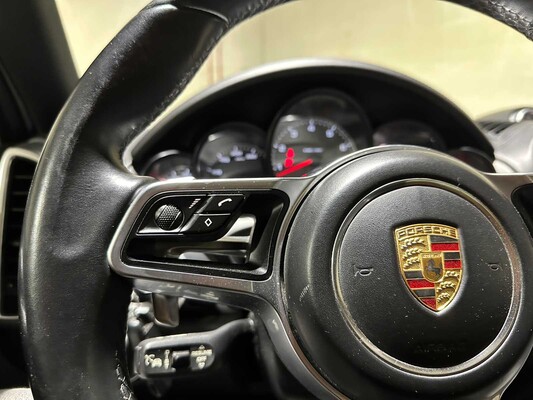 Porsche Cayenne S 3.6 V6 Sport Chrono 420PS 2014, NP-156-V