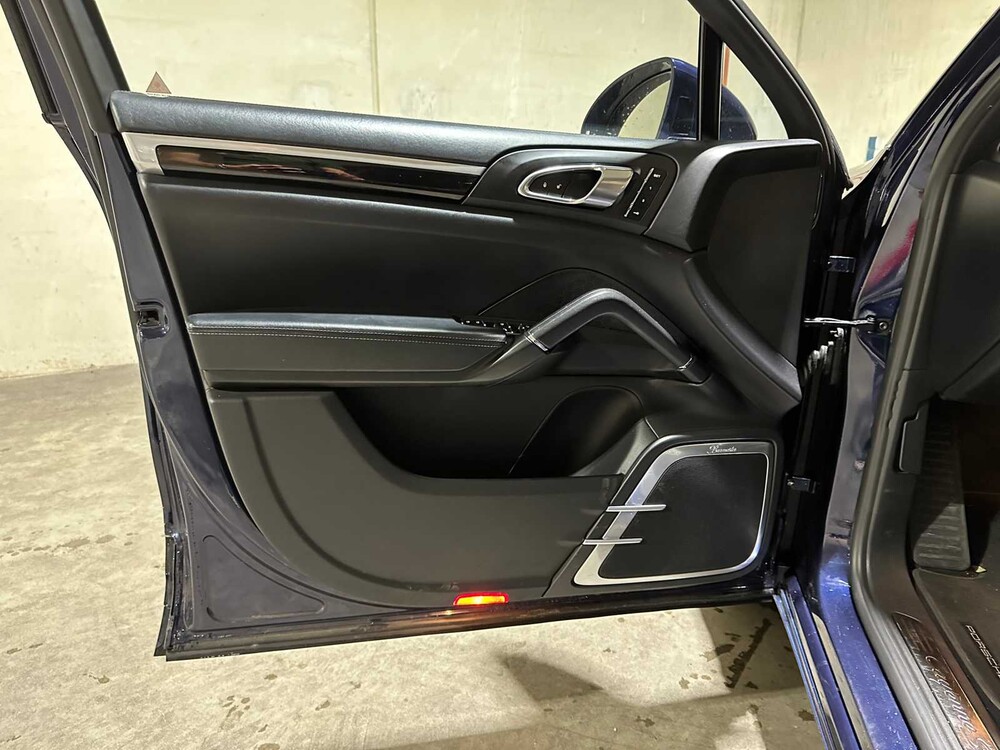 Porsche Cayenne S 3.6 V6 Sport Chrono 420pk 2014, NP-156-V