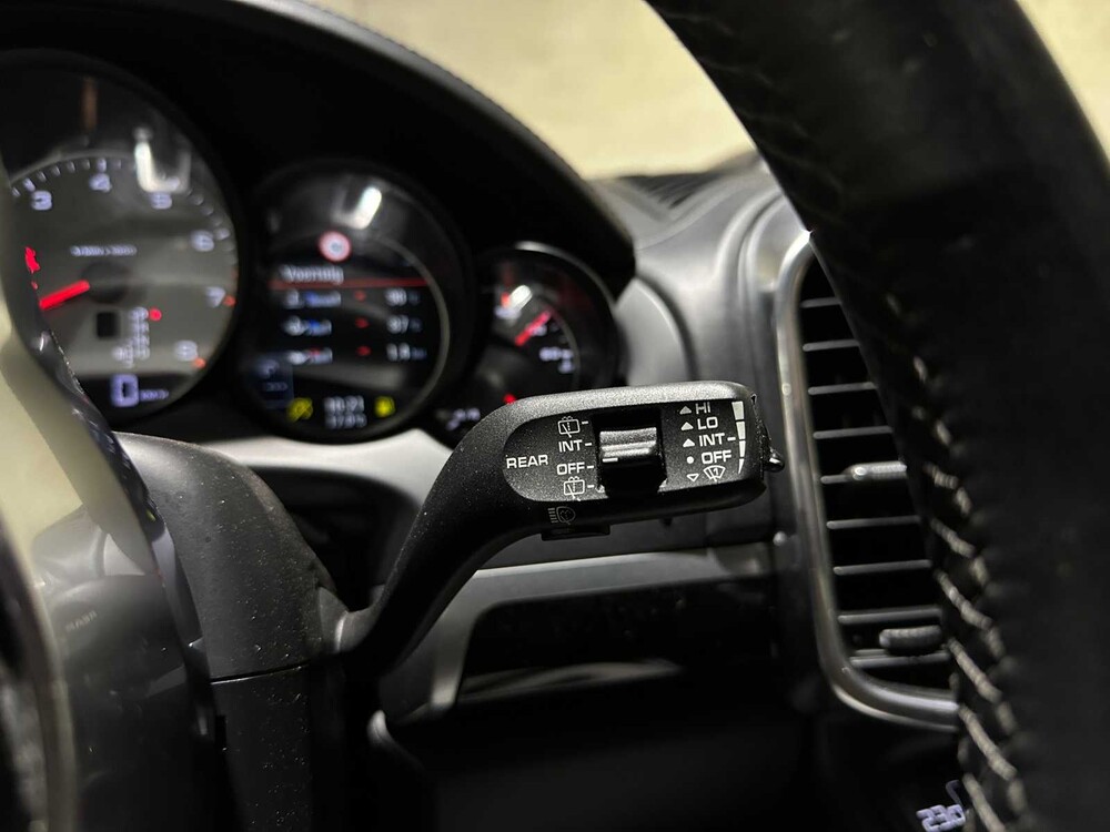 Porsche Cayenne S 3.6 V6 Sport Chrono 420pk 2014, NP-156-V