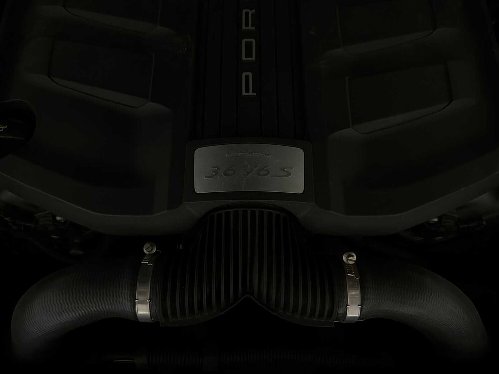 Porsche Cayenne S 3.6 V6 Sport Chrono 420pk 2014, NP-156-V