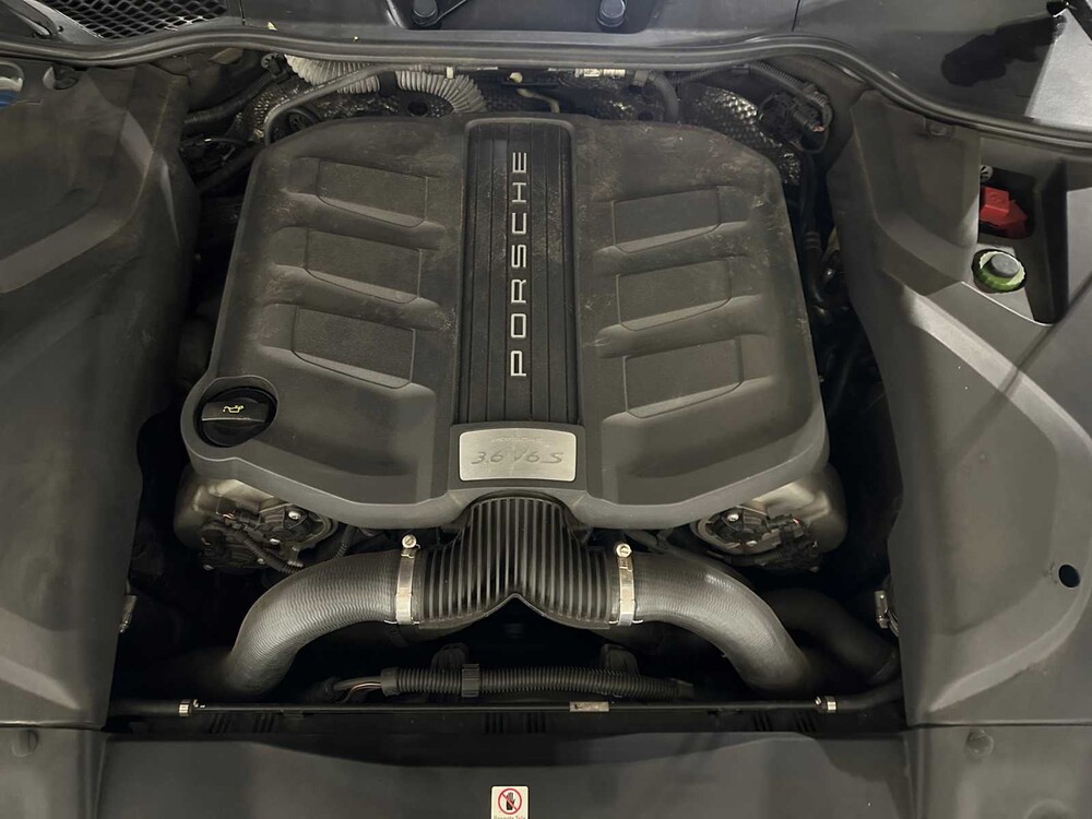 Porsche Cayenne S 3.6 V6 Sport Chrono 420pk 2014, NP-156-V