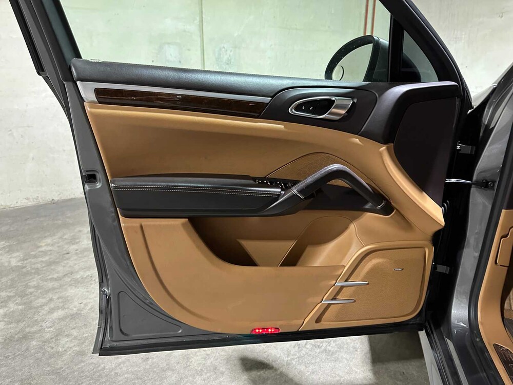 Porsche Cayenne GTS 4.8 V8 420pk 2013, P-551-BJ