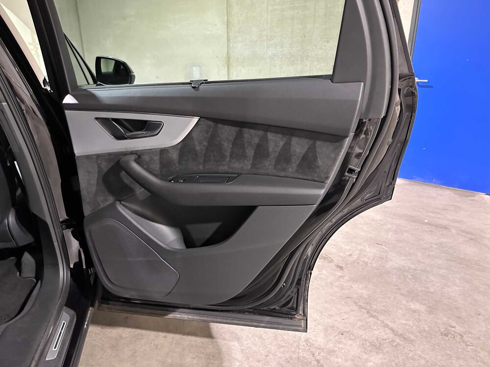 Audi Q7 55 TFSI e Quattro S-Line Pro Line Plus 340pk 2020, NL-Kenteken