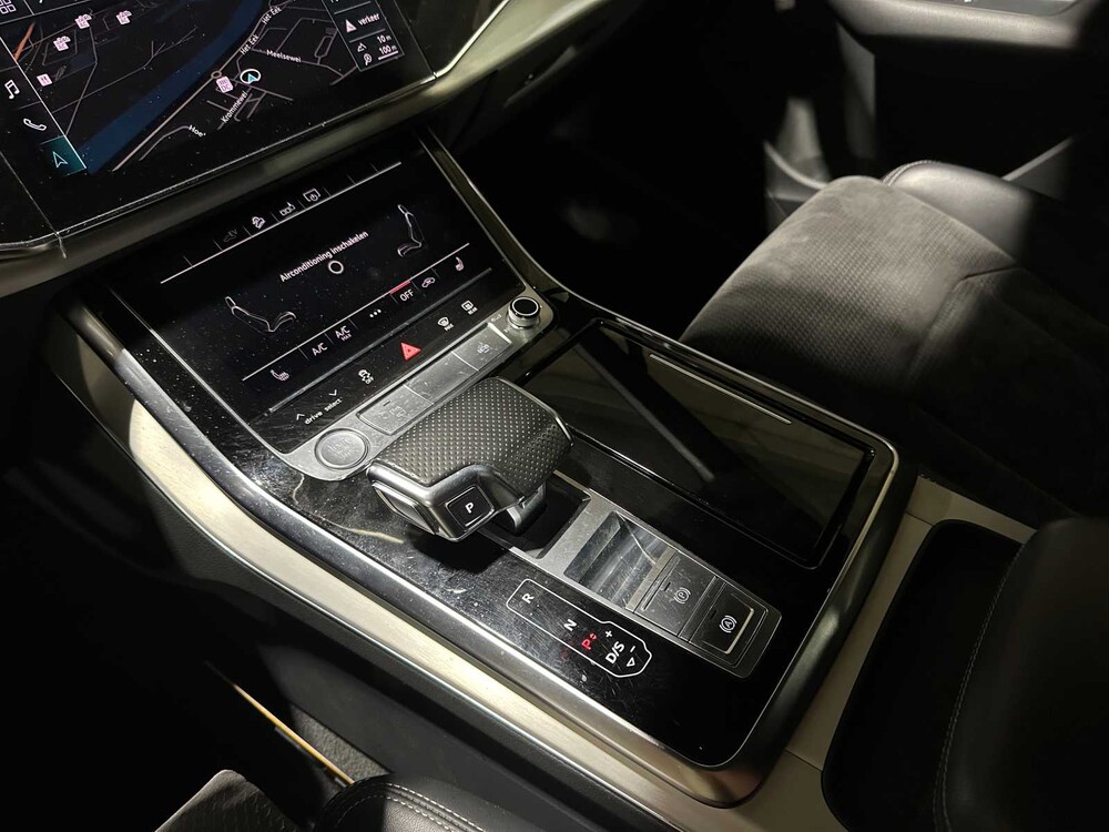 Audi Q7 55 TFSI e Quattro S-Line Pro Line Plus 340pk 2020, NL-Kenteken