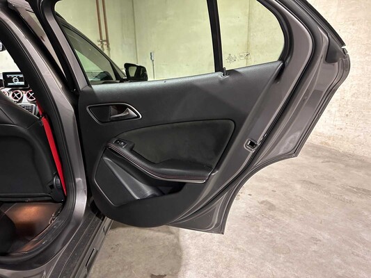 Mercedes-Benz GLA45 AMG 4Matic Edition 1 360hp 2014 GLA-Class, ST-944-T