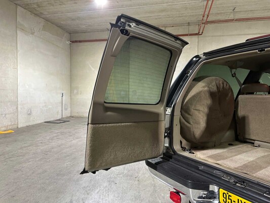 1999 Chevrolet Suburban, 95-JX-NT