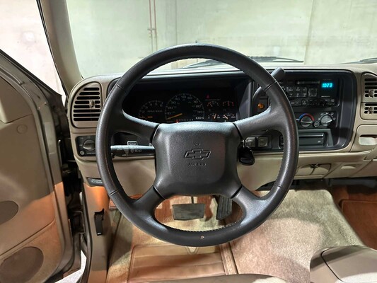 1999 Chevrolet Suburban, 95-JX-NT