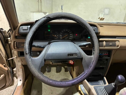 Toyota Camry 2.0 XLi TC 16 128hp 1987, SN-87-JY