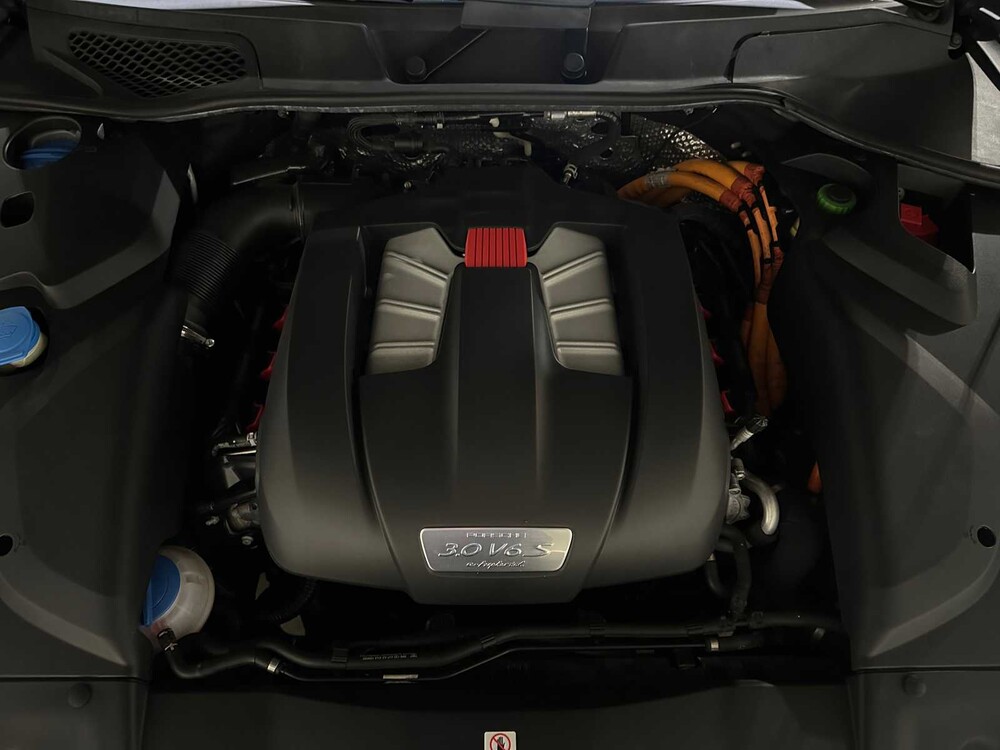 Porsche Cayenne S E-Hybrid 3.0 V6 (Sport Chrono) Plug-In Hybrid 416pk 2015, HD-942-B