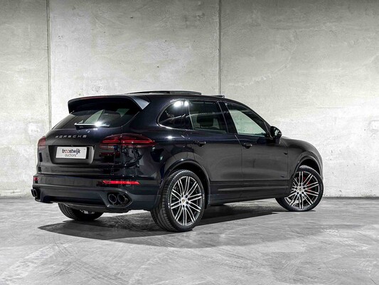 Porsche Cayenne S E-Hybrid 3.0 V6 (Sport Chrono) Plug-In Hybrid 416pk 2015, HD-942-B