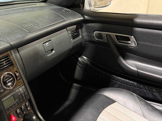 Mercedes-Benz SLK32 AMG 3.2 V6 354hp 2004 SLK-Class Youngtimer