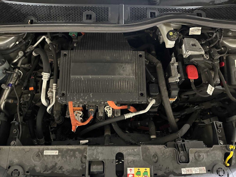 Peugeot e-208 EV Allure 50 kWh 136pk 2020, P-443-RT