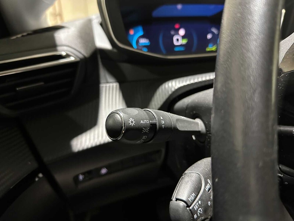 Peugeot e-208 EV Allure 50 kWh 136pk 2020, P-443-RT