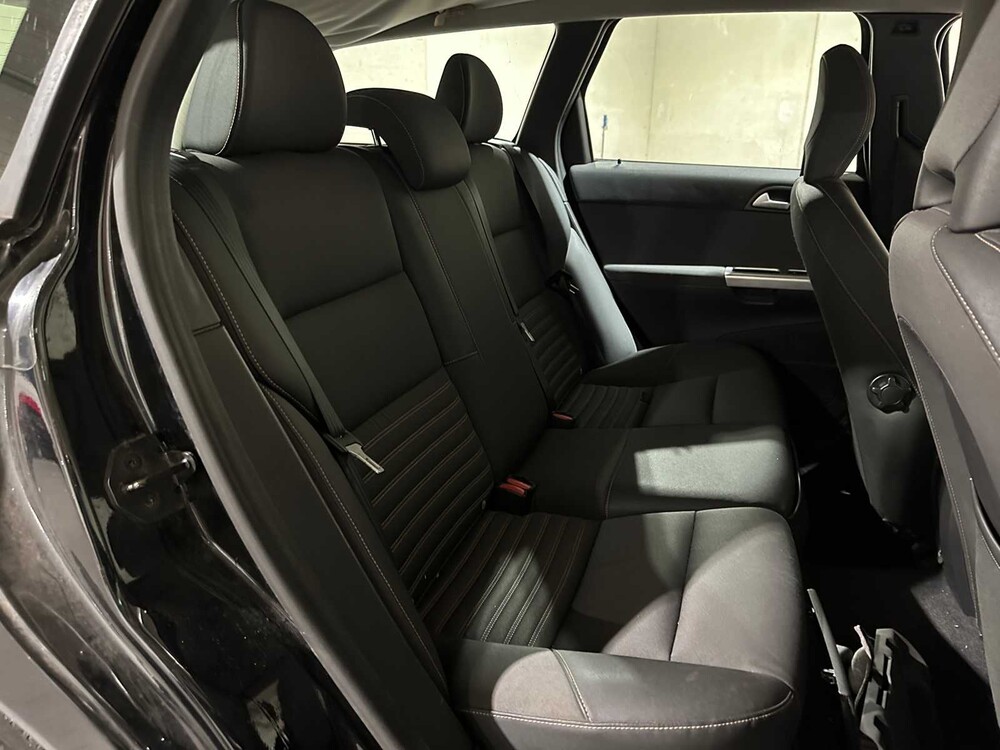 Volvo V50 2.0 D3 R-Design Pro Edition 150pk 2011, NK-210-T