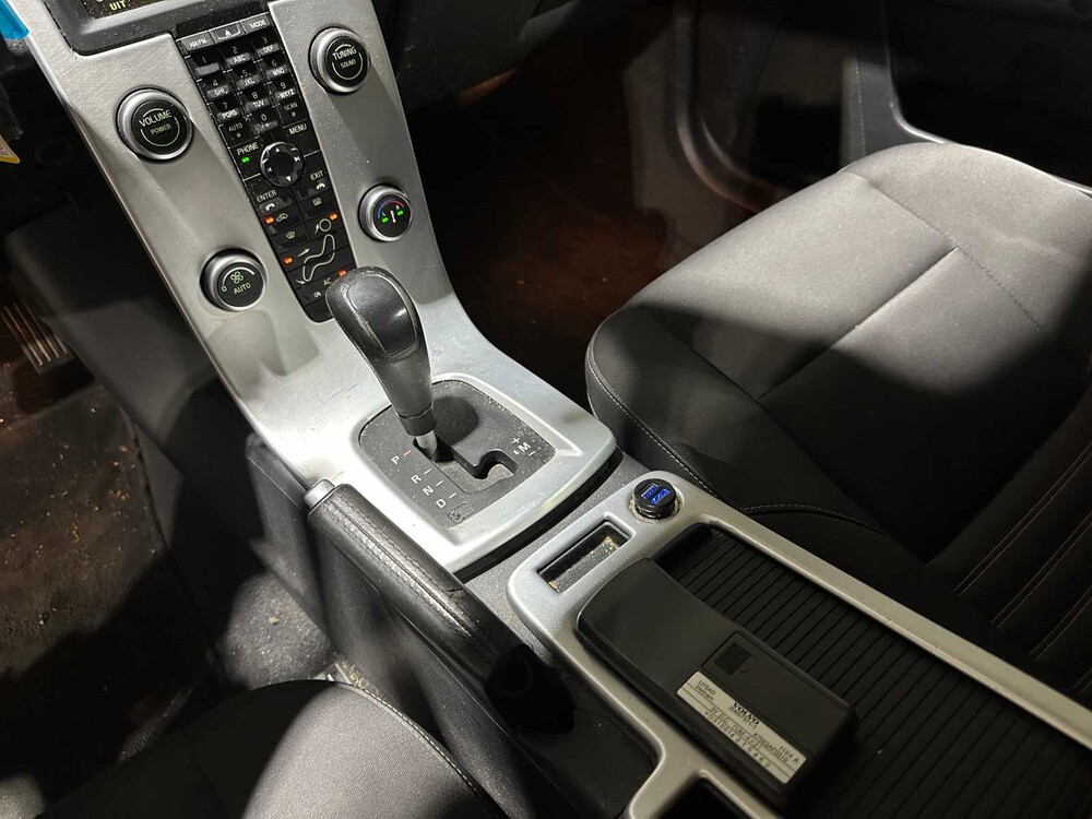 Volvo V50 2.0 D3 R-Design Pro Edition 150pk 2011, NK-210-T