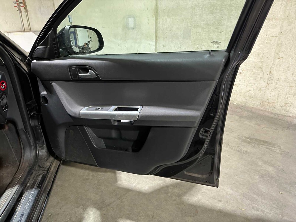 Volvo V50 2.0 D3 R-Design Pro Edition 150pk 2011, NK-210-T