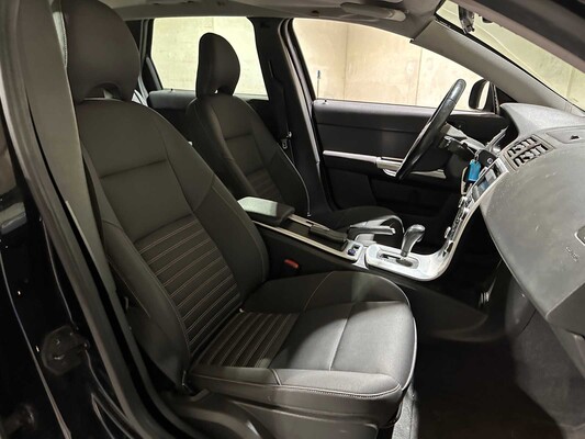 Volvo V50 2.0 D3 R-Design Pro Edition 150pk 2011, NK-210-T