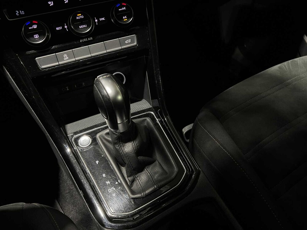 Volkswagen Touran 1.4 TSI Connected Series -Automaat- 150pk 2016, JS-249-R