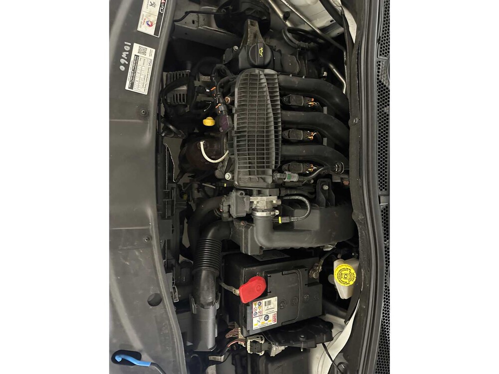 Peugeot 2008 1.2 PureTech Urban Cross 82pk 2016, R-164-VR