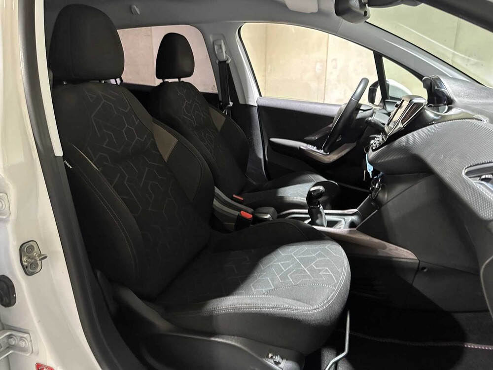 Peugeot 2008 1.2 PureTech Urban Cross 82pk 2016, R-164-VR