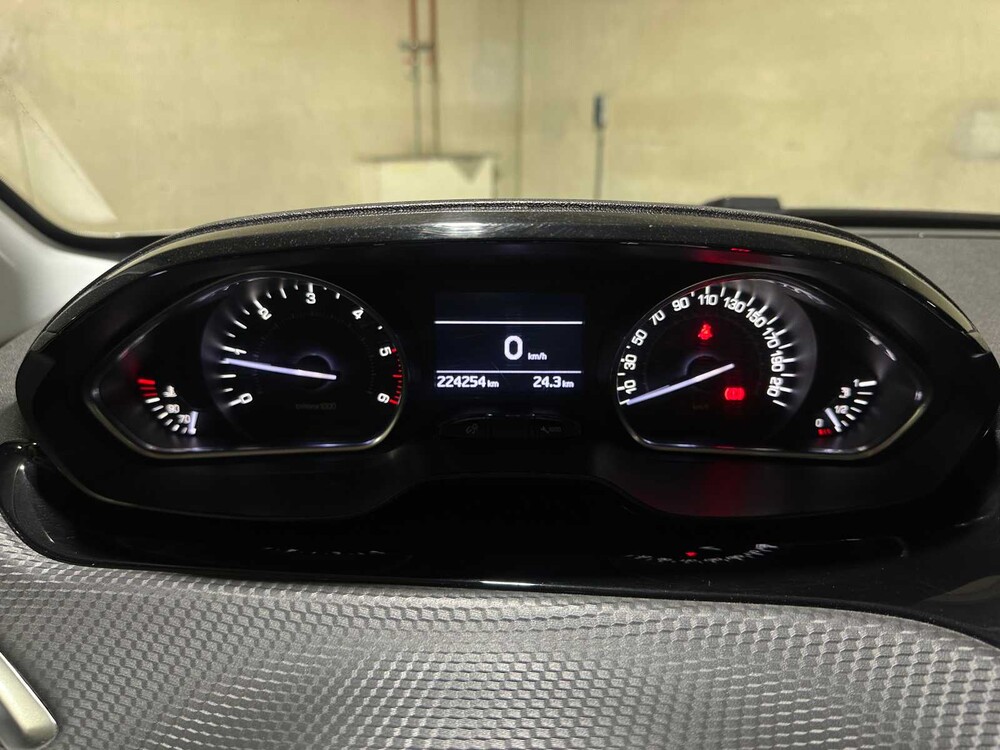 Peugeot 208 1.6 BlueHDi Blue Lease Premium 99pk 2015, HS-789-P