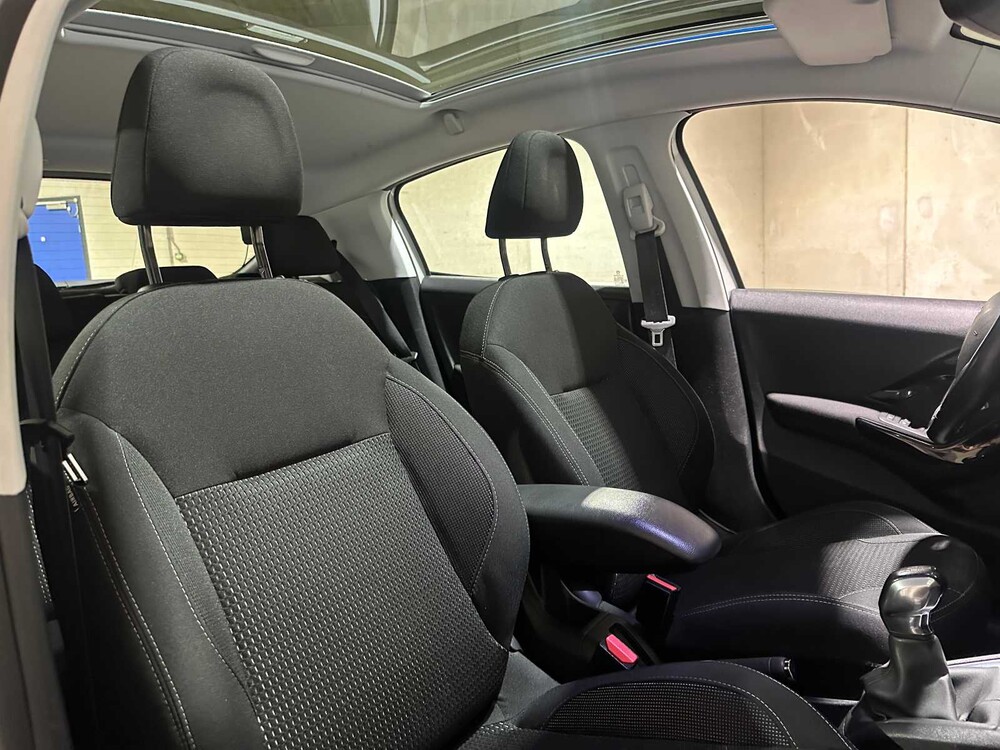 Peugeot 208 1.6 BlueHDi Blue Lease Premium 99pk 2015, HS-789-P